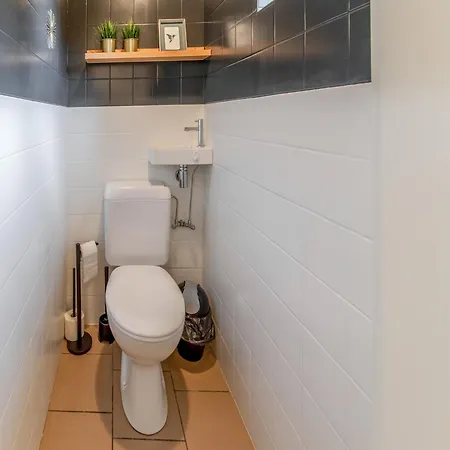 In On The Outskirts, Cleaning Included Holiday home