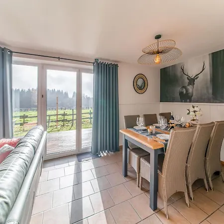 Escape In Hautes Fagnes, Cleaning Included Vakantiehuis *
